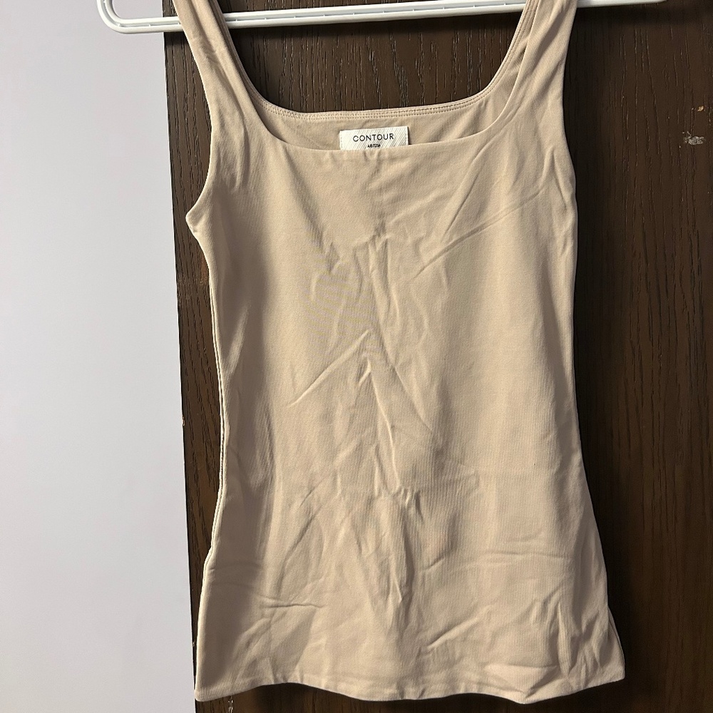 BNWOT Aritzia Contour Tank (waist length)
